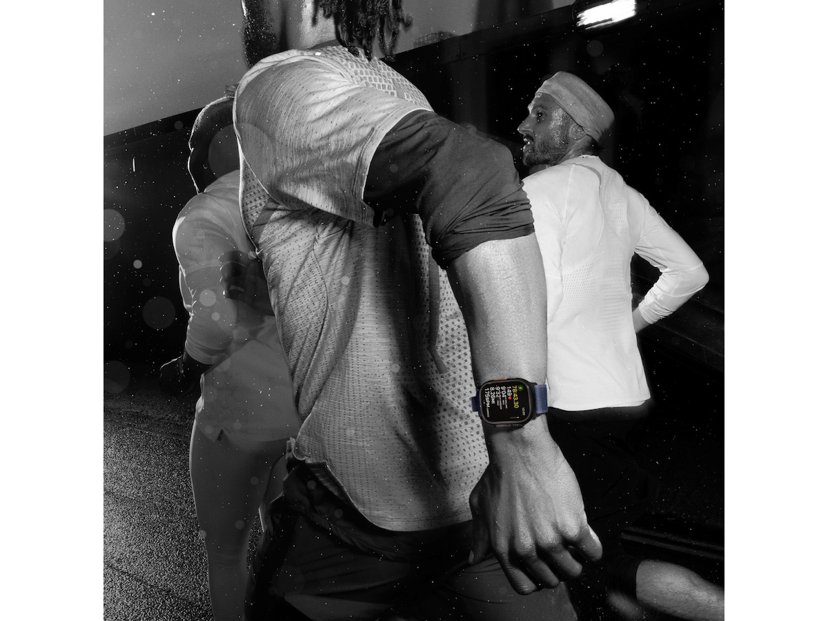 Apple Watch Ultra 2 49mm GPS + LTE Titan (sort) -B-Grade Demo klokker