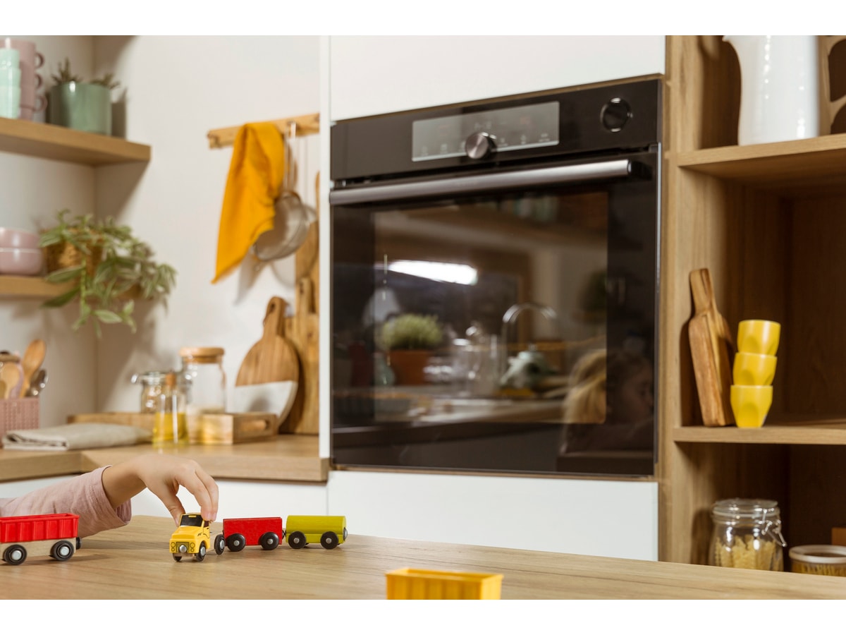 Gorenje BPSA6747A08BGWI Innebygd pyrolyseovn (sort) Stekeovn