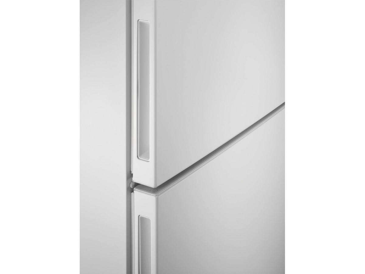 Electrolux LNT6ME36W2 Kombiskap (hvit) -B-Grade Demo frysere & kjøleskap