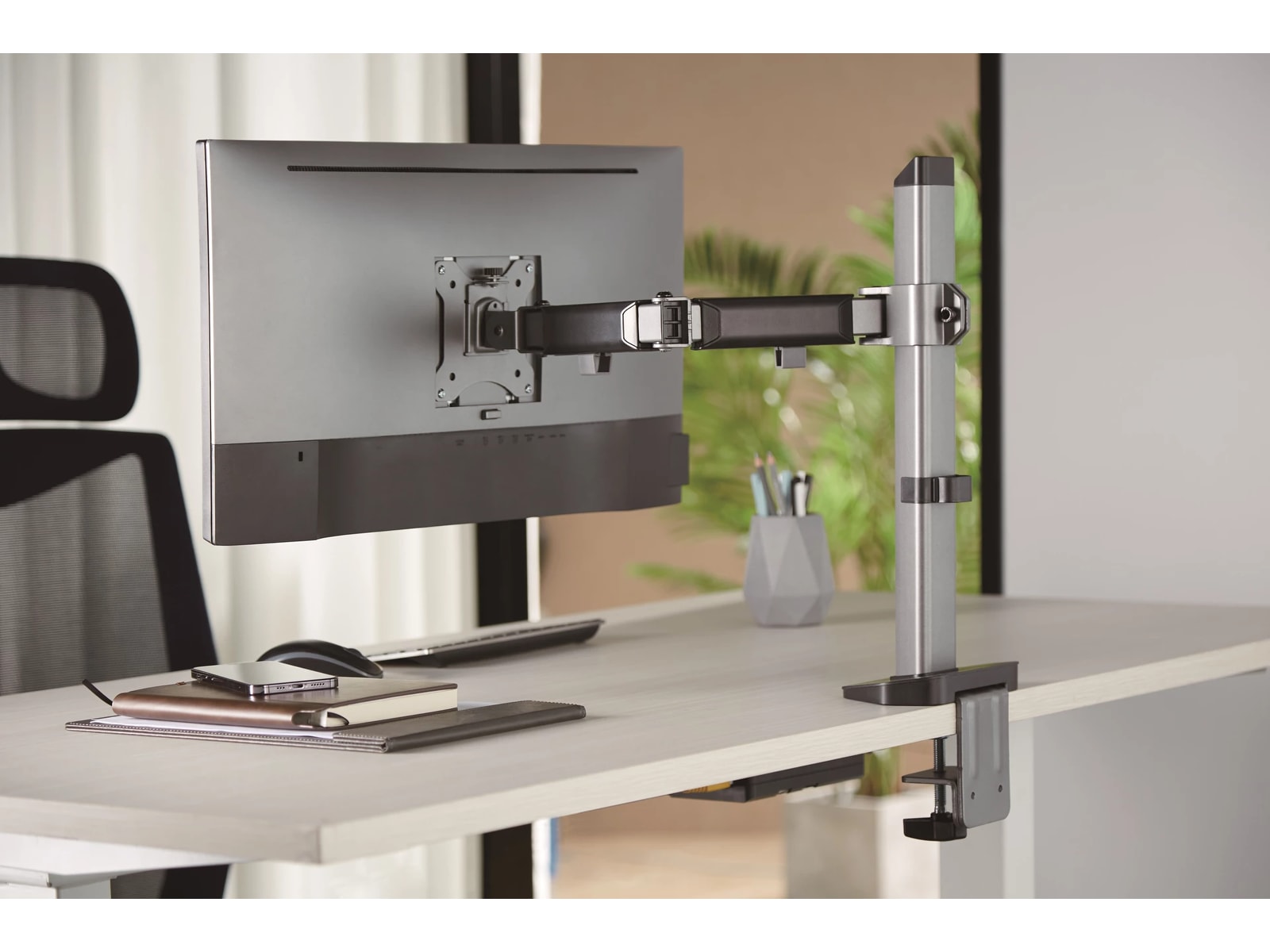 Andersson MRM-F2000 Monitorarm 17-32" Skjermstativ og skjermfeste