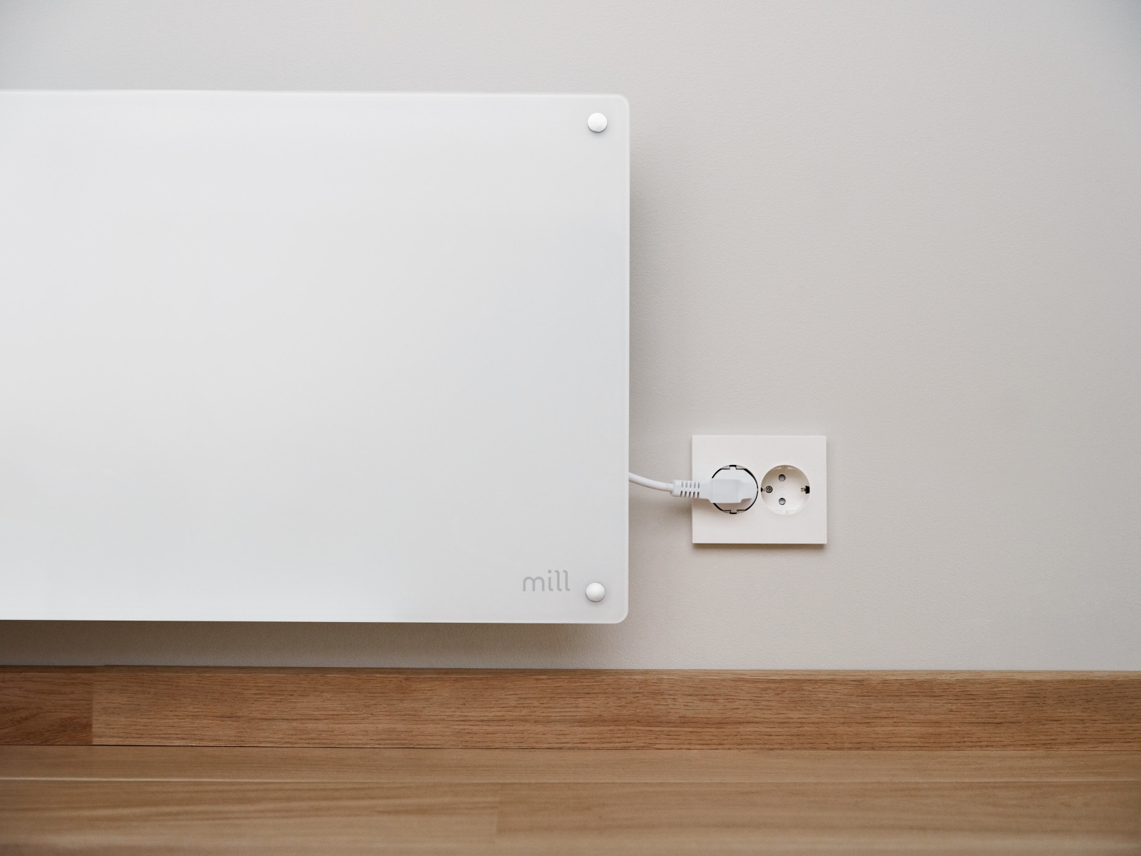 Mill Glass Smart WiFi Gen 4 panelovn 700W (hvit) Panelovner