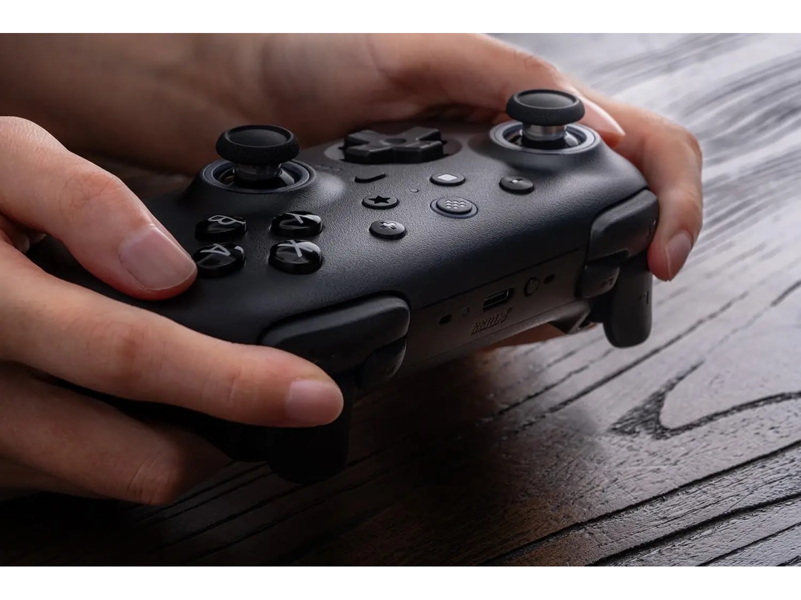 8BitDo Ultimate 2 Trådløs Bluetooth Kontroller (sort) Gamepad