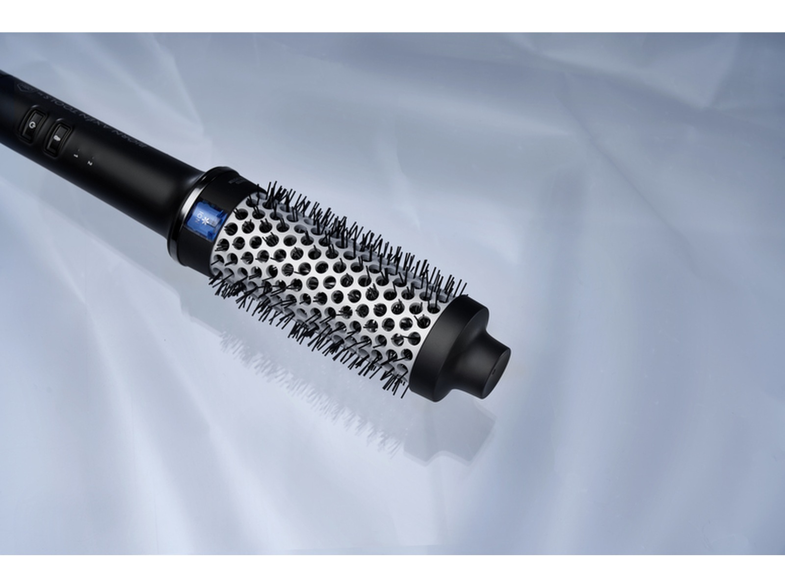 OBH Nordica BAT Magic Style Brush Pro 38mm -B-Grade Demo trening & velvære