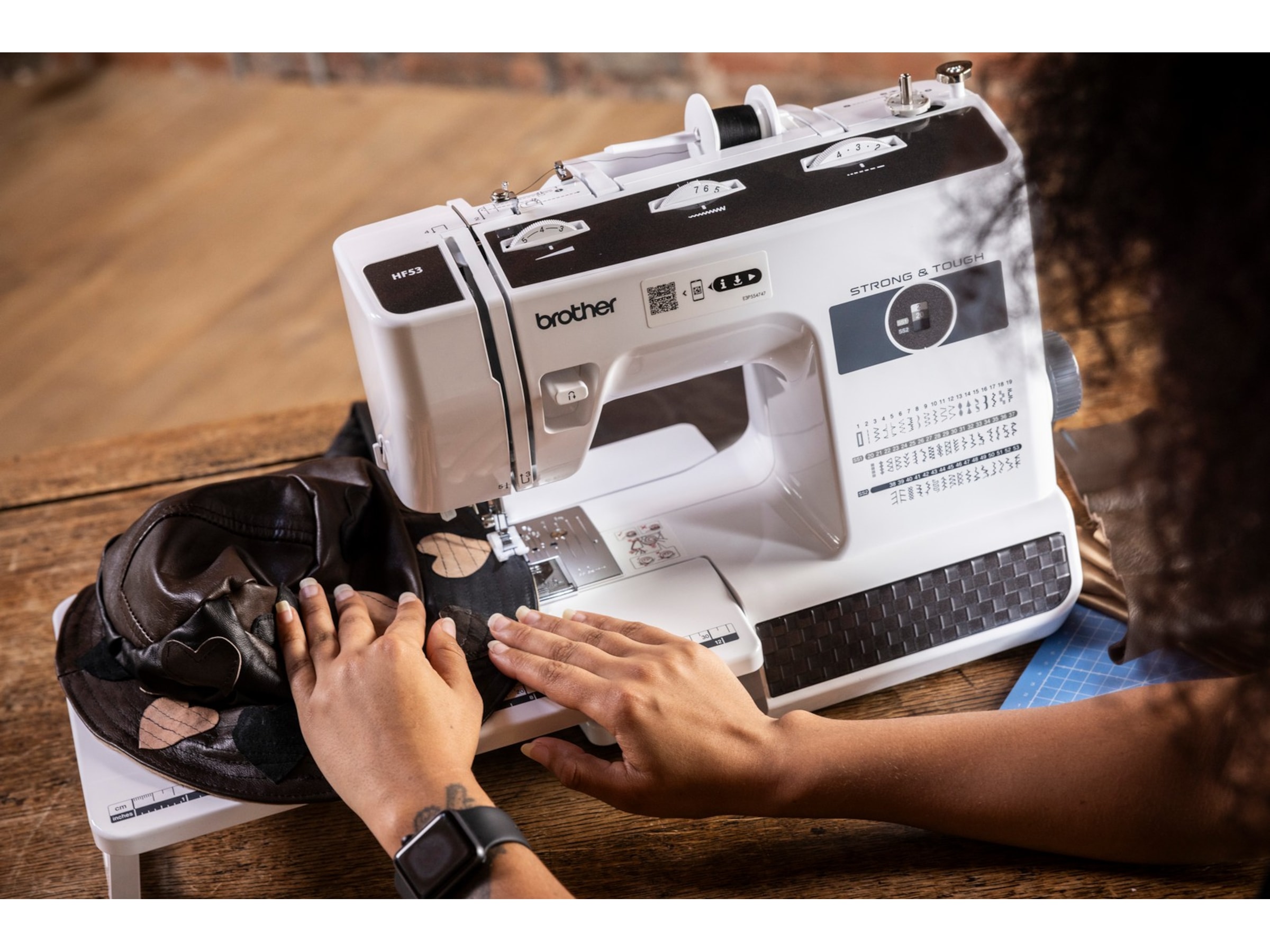 Brother HF53ZW1 Strong & Tough symaskin Symaskiner