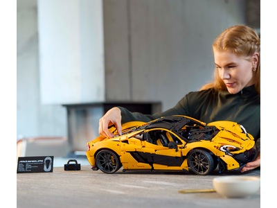 LEGO Technic McLaren P1 42172