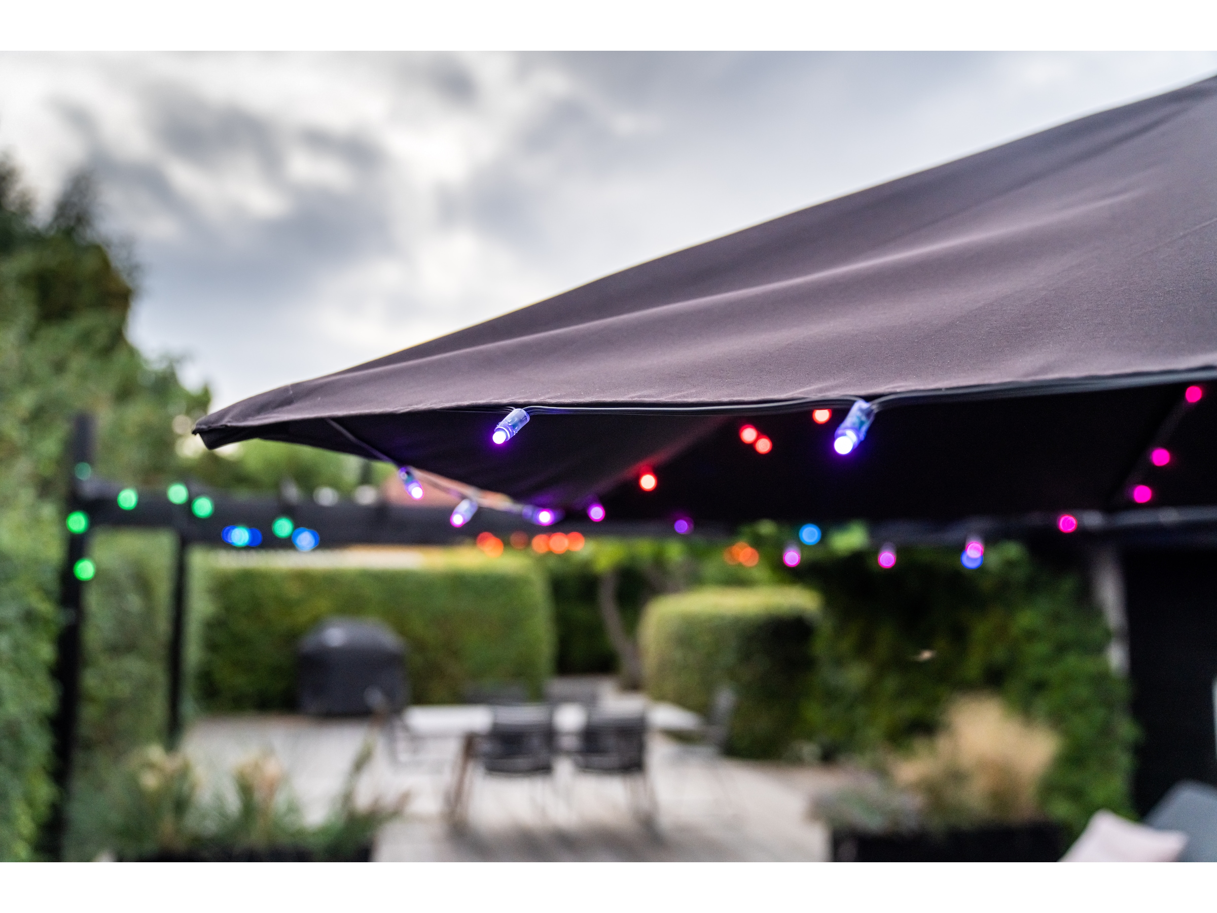 Lite Bulb Moments Smart String Lys Globe Lyslenker