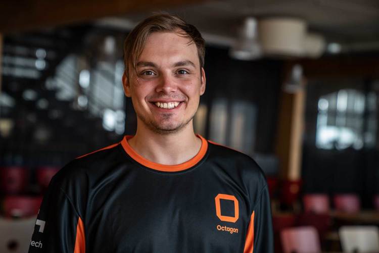 Joachim Haraldsen og «Octagon» er klare for å ta e-sportverden med storm.