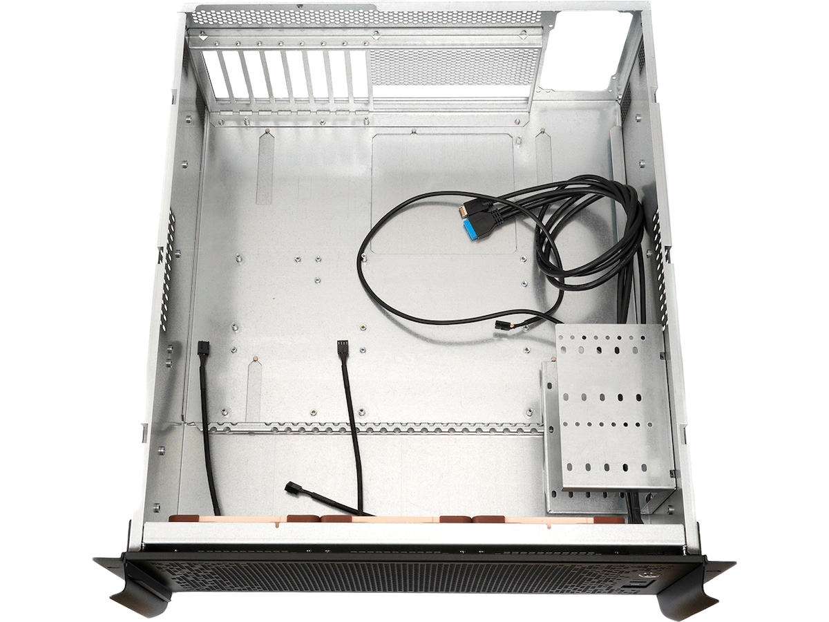 Sliger CX4200a 4U Chassis Barebone (m. Hovedkort)