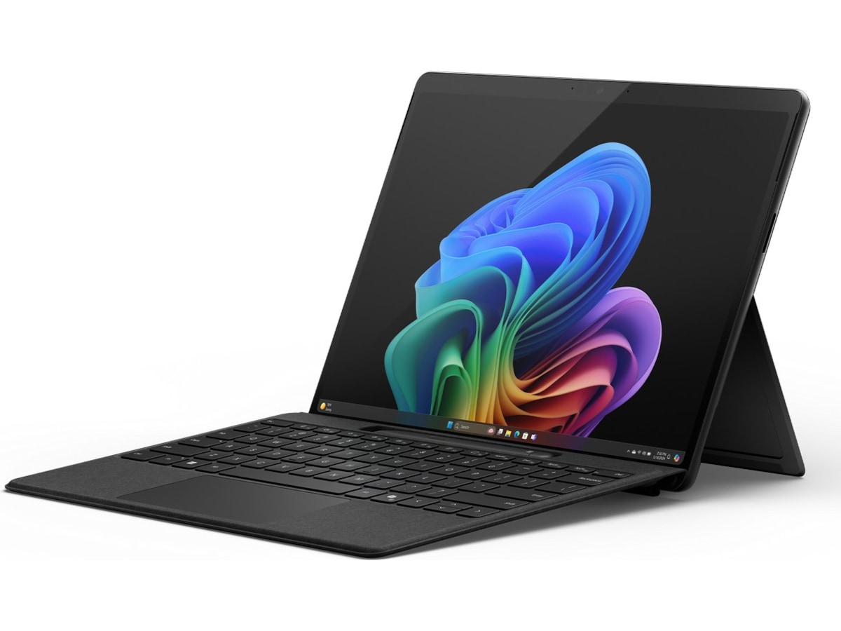 Microsoft Surface Pro C12 Copilot+ PC 13" OLED touch (sort) PC - Bærbar / laptop