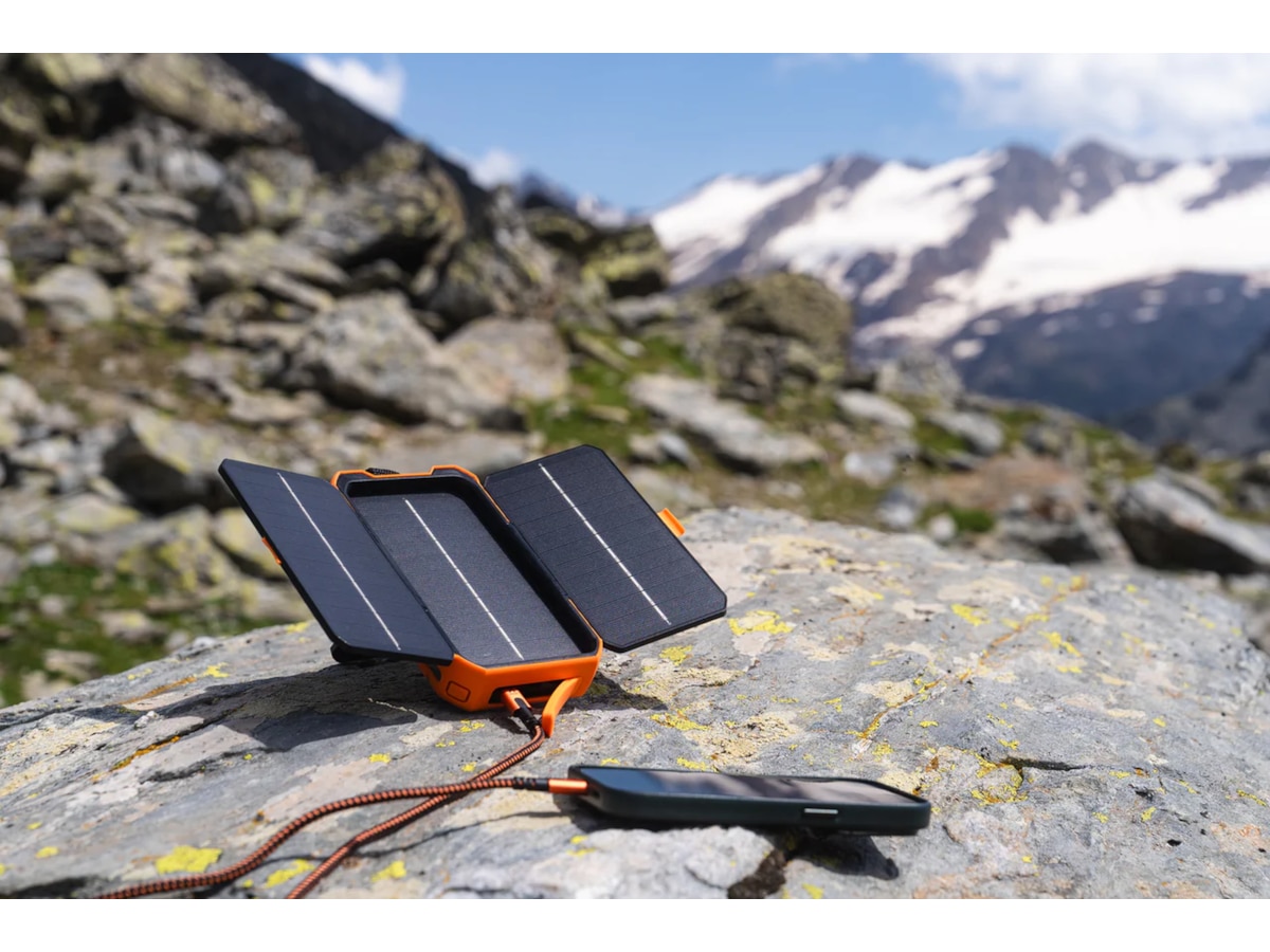Xtorm XR203 Rugged Solar Powerbank 10.000mAh Powerbank
