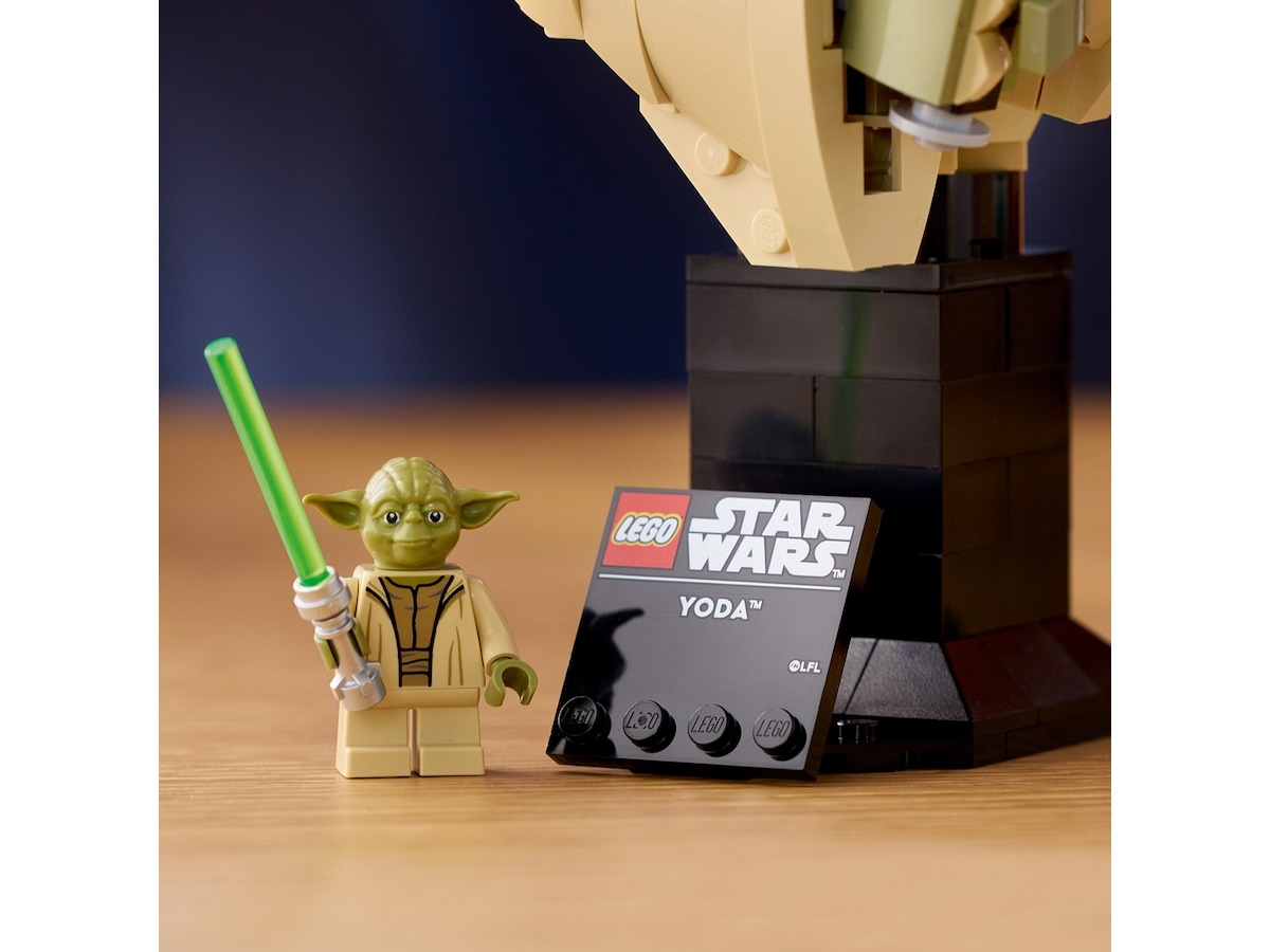 LEGO Star Wars Yoda Byste 75438 LEGO