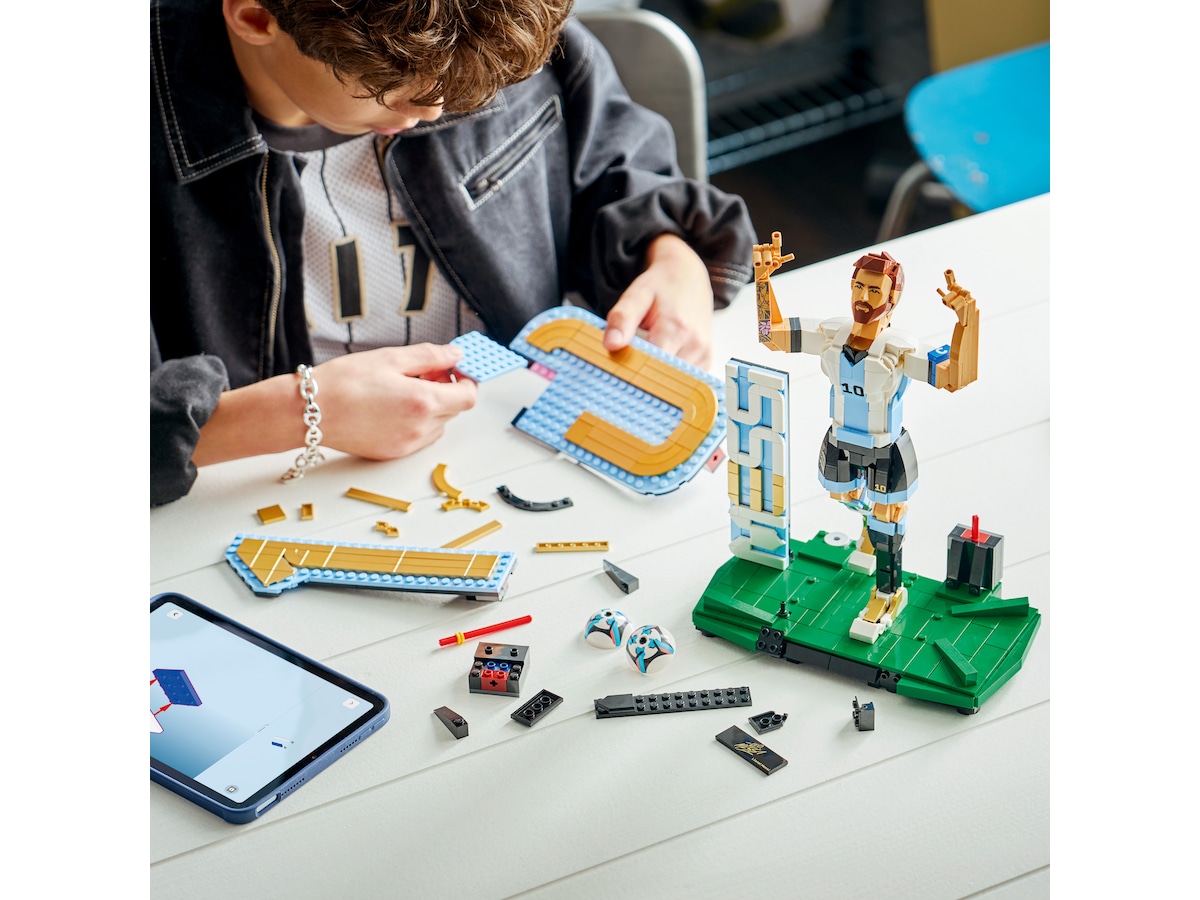 LEGO Editions Sports Lionel Messi Fotballlegende 43015  LEGO