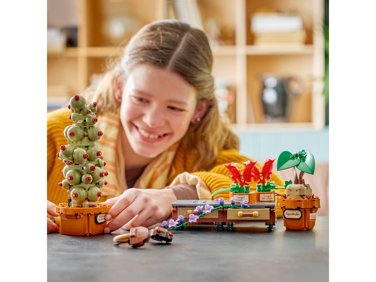 LEGO Harry Potter Urtologiplanter på Galtvort 76474  LEGO