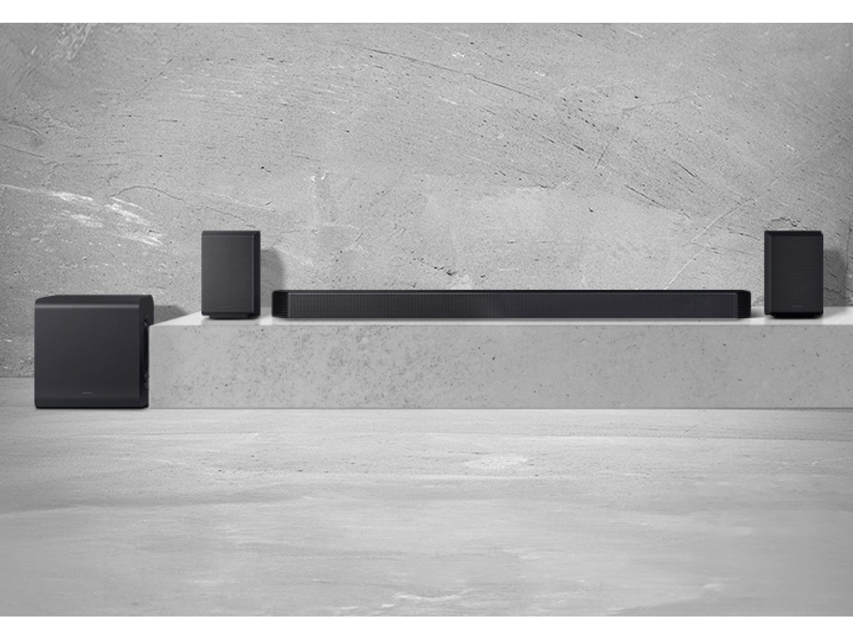 Samsung HW-Q935 soundbar med subwoofer og bakhøyttalere (2026) Lydplanker