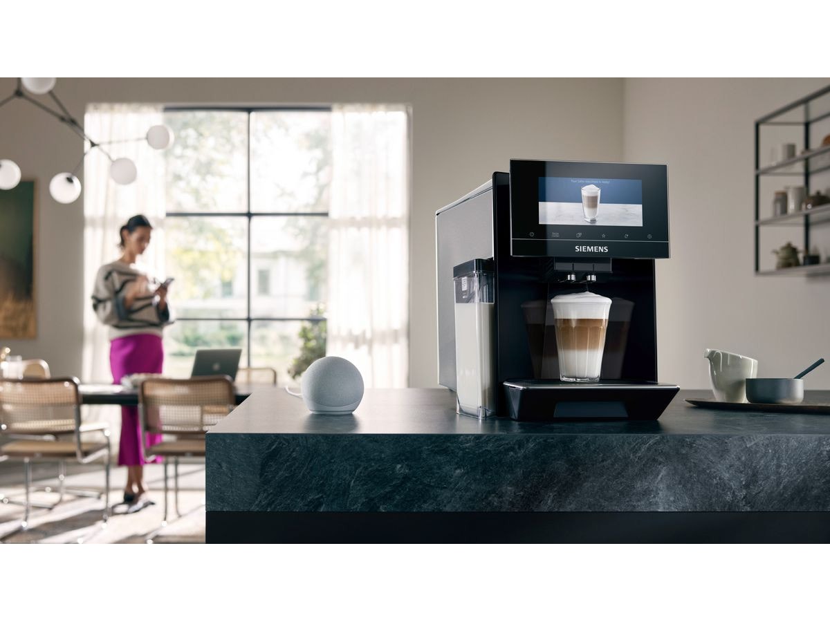 Siemens EQ900 Automatisk kaffemaskin TQ903R09 (sort) + rengjøringstabletter Espressomaskiner