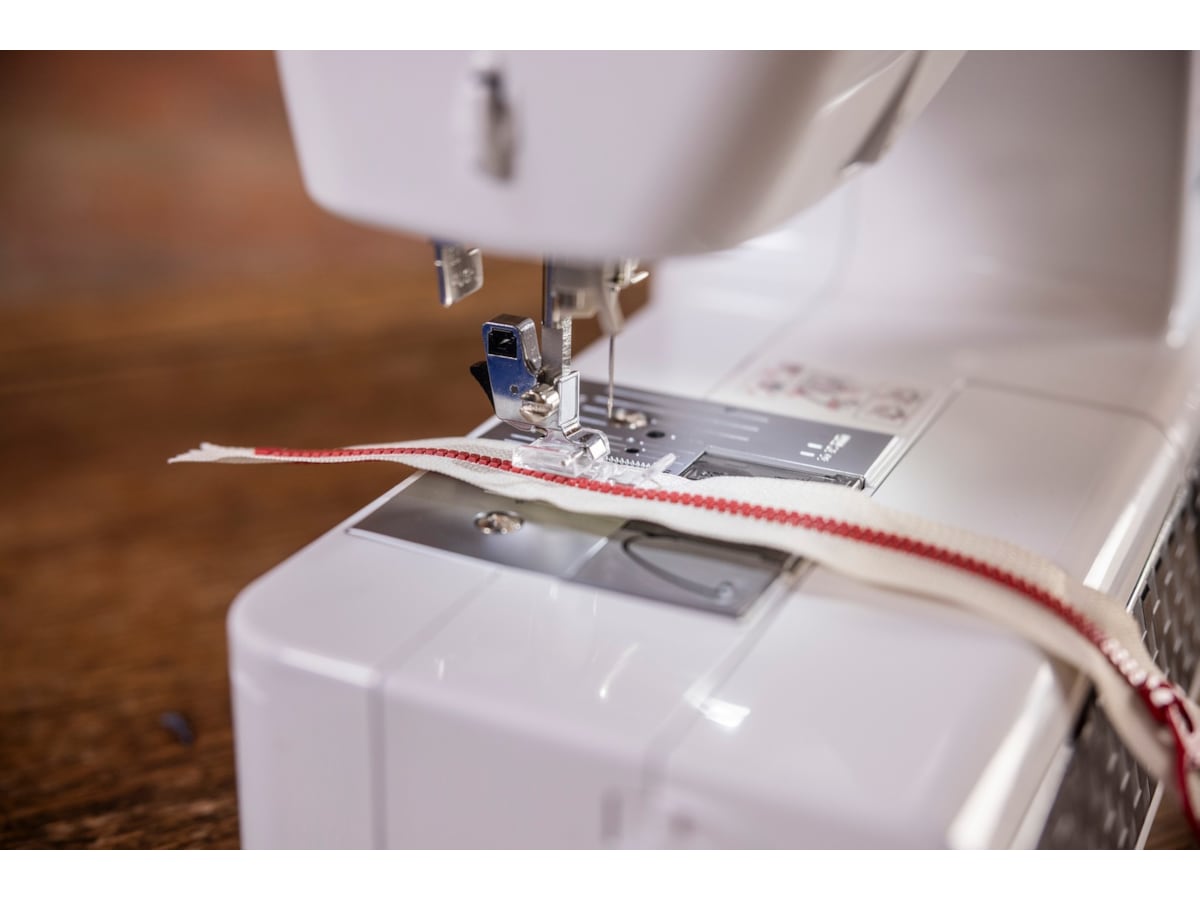 Brother HF27ZW1 Strong & Tough Symaskin -B-Grade Demo hjem & fritid