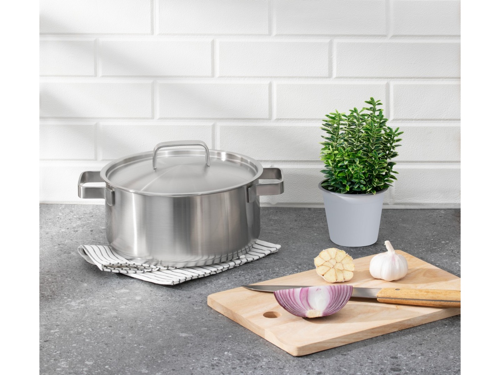 Austin and Barbeque ABBQ Classic 5L 24 cm gryte Kasseroller