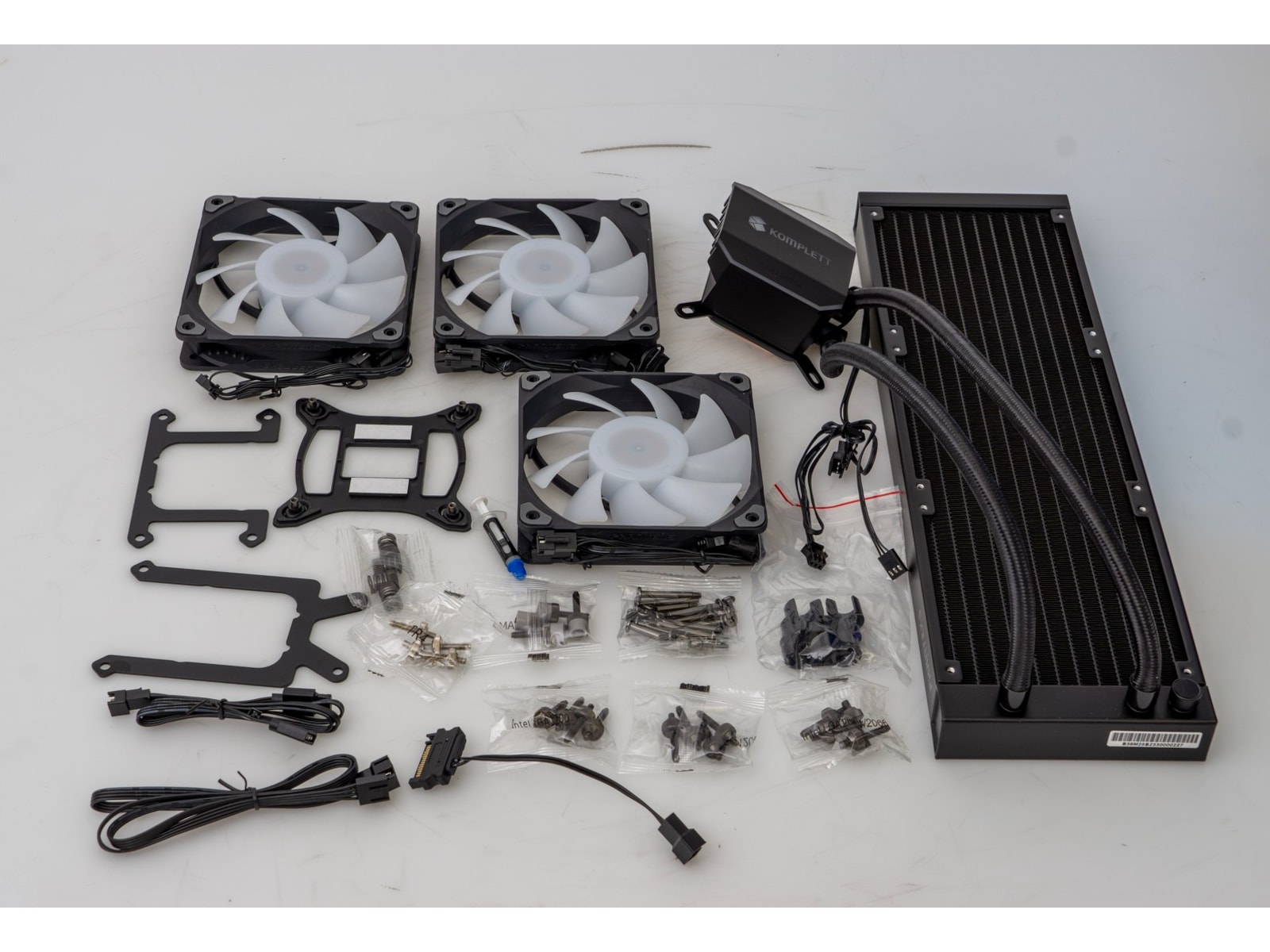 Phanteks Glacier One 360M25 Komplett Edition CPU - Vannkjøling