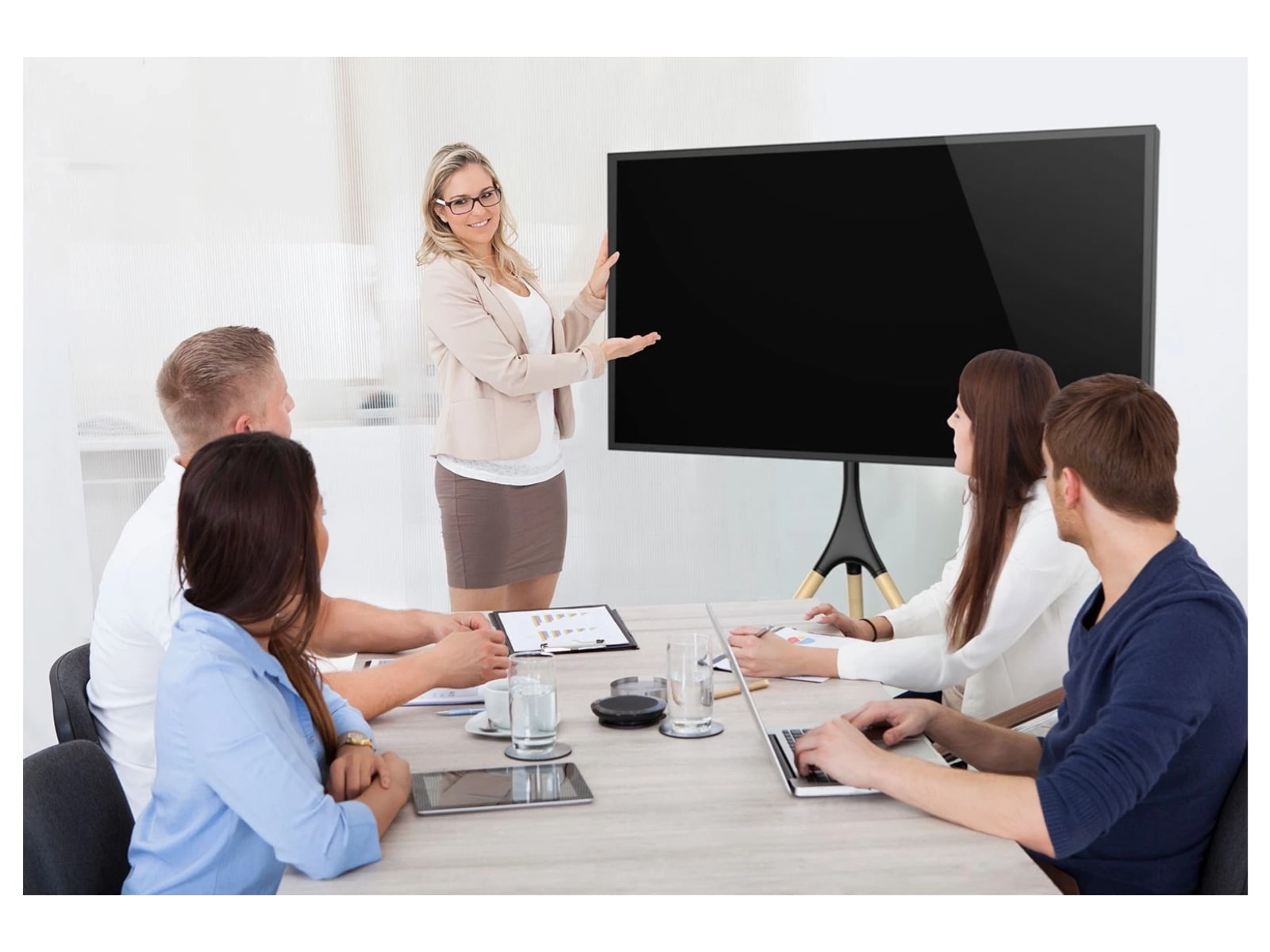 Andersson ATS Gulvstativ for TV (sort/eik) Veggfeste & TV-stativ