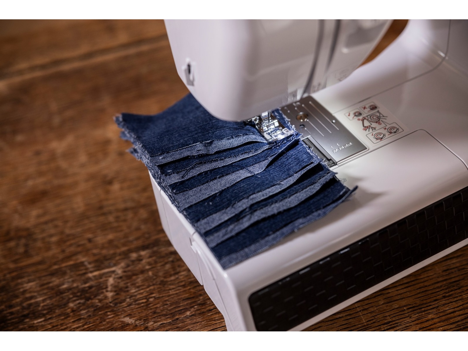 Brother HF27ZW1 Strong & Tough Symaskin Symaskiner