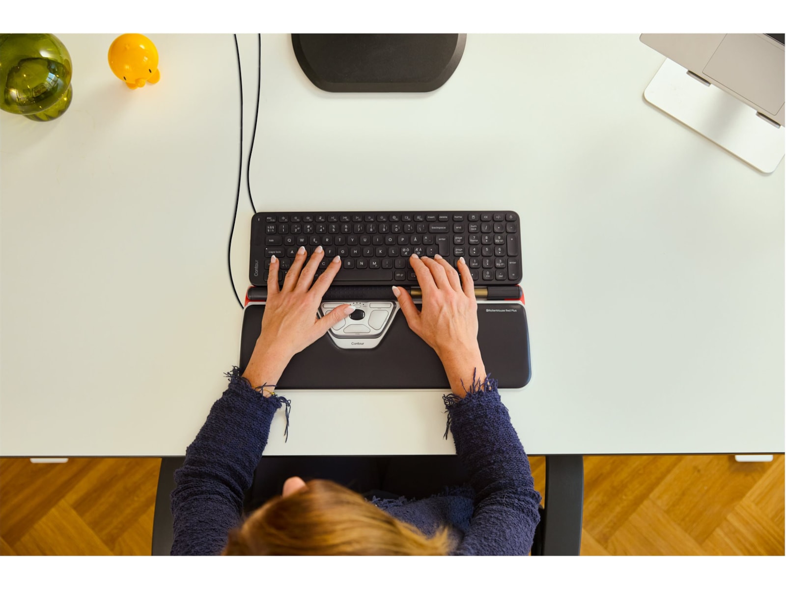 Contour Balance Mid-Size Rollermouse Red Combo Kablet Ergonomi