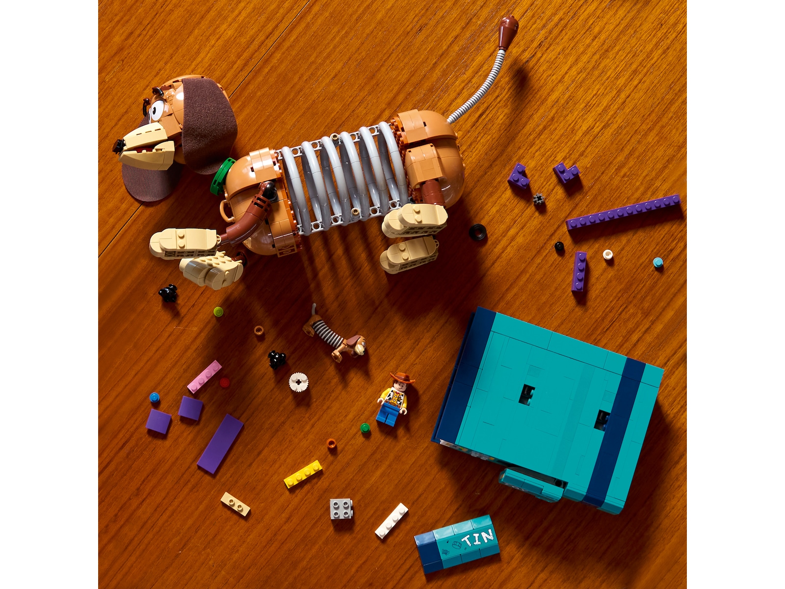 LEGO Disney og Pixar Slinky Dog Bokstøtter 43301 LEGO