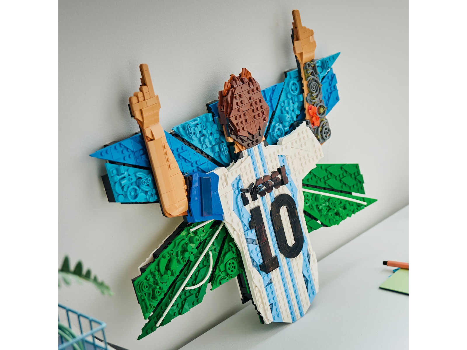 LEGO Editions Football Lionel Messi feirer seieren 43018 LEGO