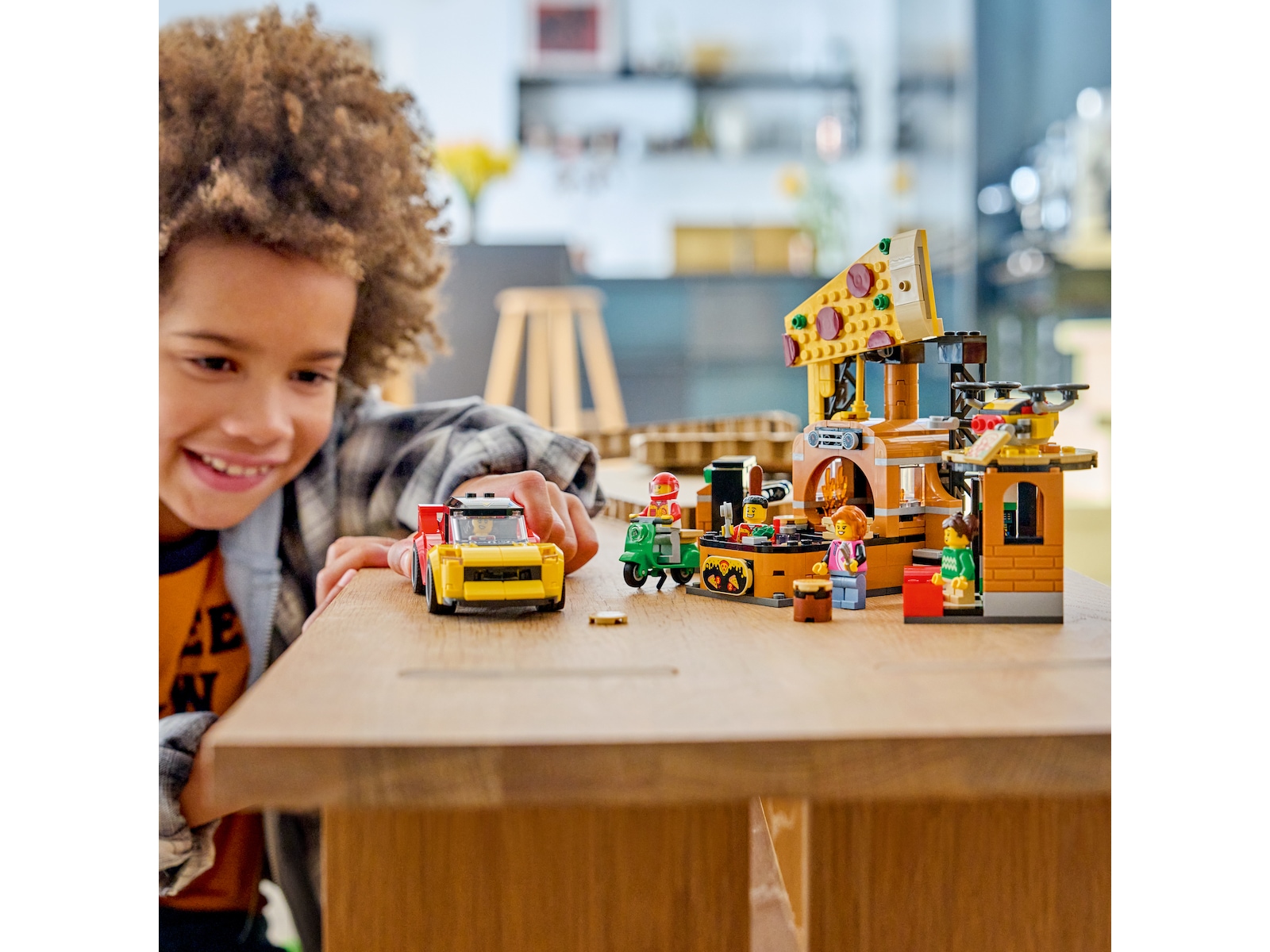 LEGO City Pizzalevering med kjøretøy 60496 LEGO