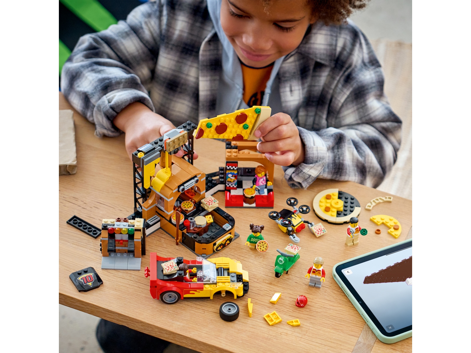 LEGO City Pizzalevering med kjøretøy 60496 LEGO