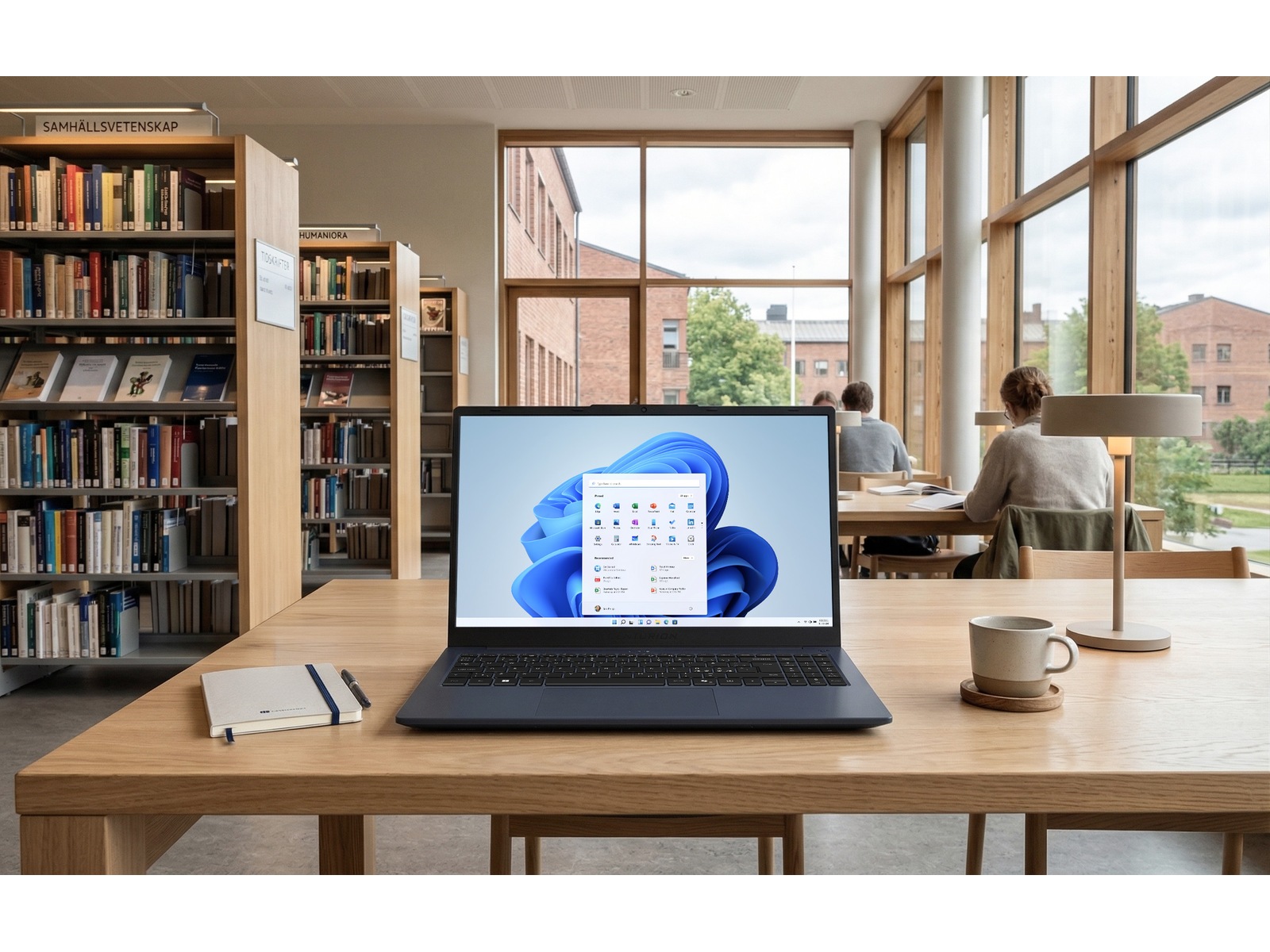 Centurion Lite L2 laptop 15,6" FHD -B-Grade Demo bærbar PC
