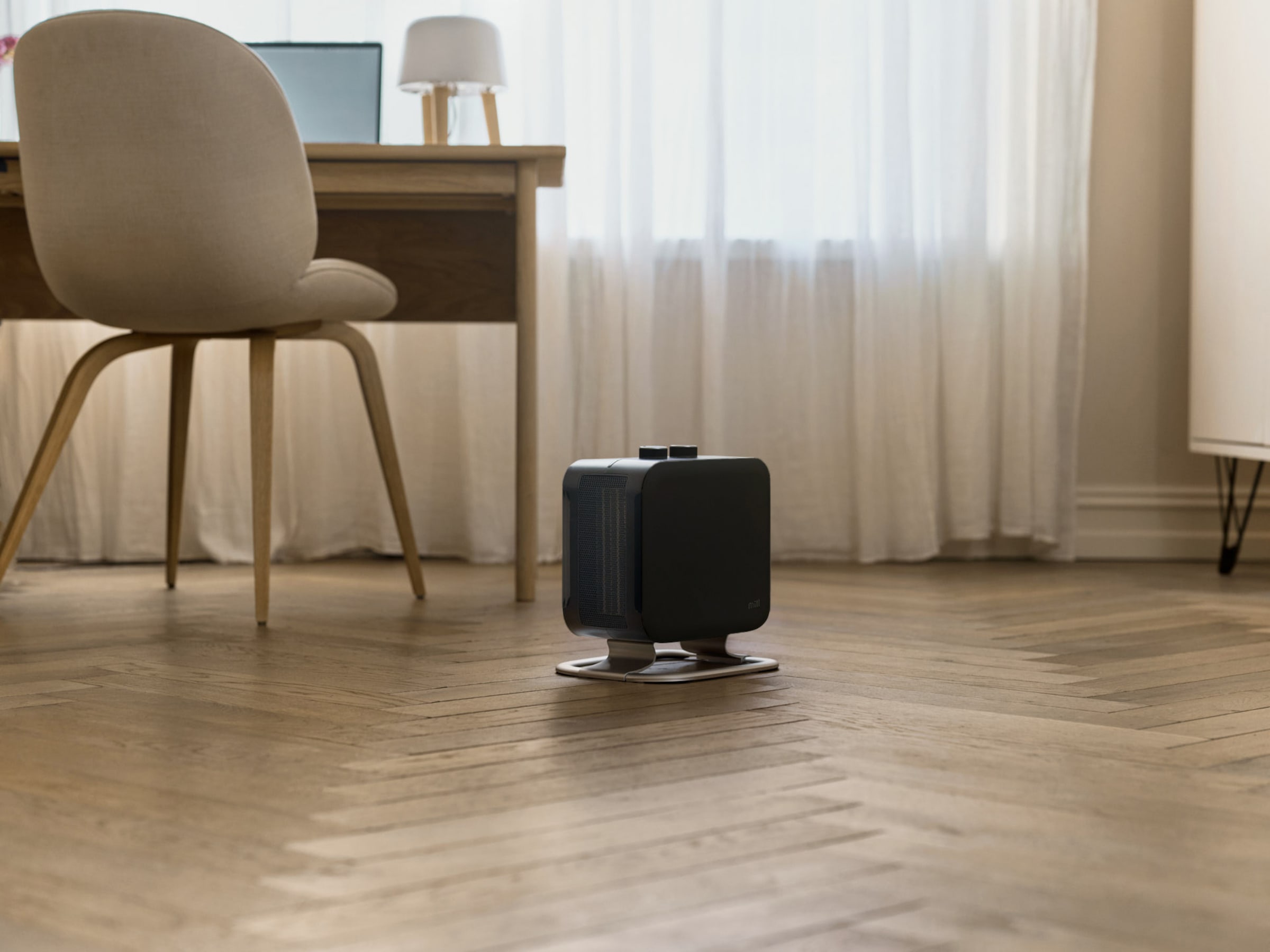 Mill Compact vifteovn 1800W med fot (sort) Vifter & vifteovn