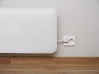 Mill Invisible WiFi Gen 3 panelovn 1050W (hvit) Panelovner