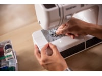 Brother HF27ZW1 Strong & Tough Symaskin -B-Grade Demo hjem & fritid