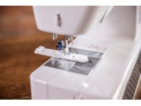 Brother HF27ZW1 Strong & Tough Symaskin -B-Grade Demo hjem & fritid
