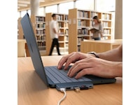 Satechi USB-C Snap Hub for MacBook Neo (indigo) Dockingstasjon & USB-HUB