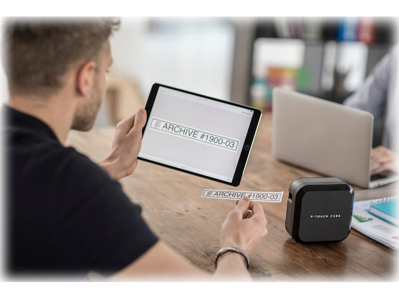 Brother etikettskriver PTP710BT Etikett & merkemaskin