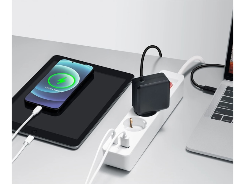 Andersson Strømforgrener 3x uttak og  2x USB 1,5m (hvit) Skjøtekabel & forgrener