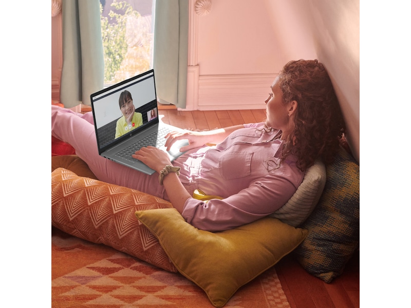 HP Laptop 17-cp3003no 17,3" FHD -B-Grade Demo bærbar PC