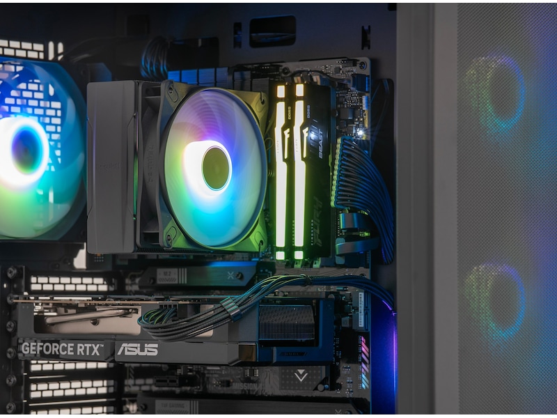 Komplett Advanced Gaming i187 RGB Gaming-PC stasjonær