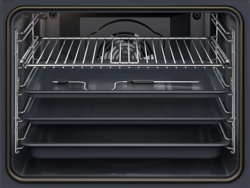 Electrolux COPP00B 500 SurroundCook Varmluftsovn Stekeovn