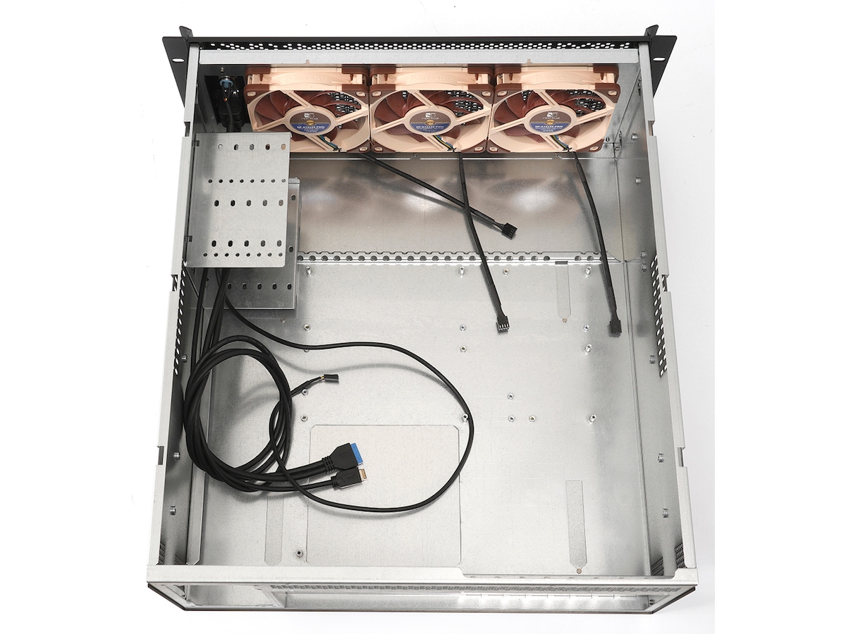 Sliger CX4200a 4U Chassis Barebone (m. Hovedkort)