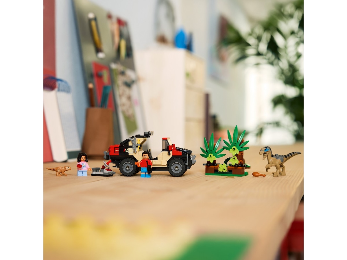 LEGO Jurassic World raptorflukt i terrengbil 76972 LEGO