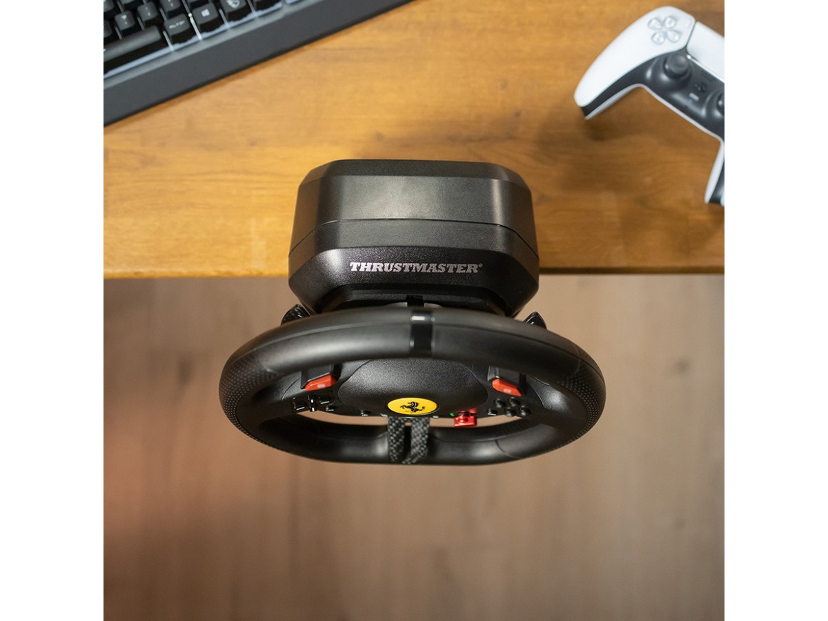 Thrustmaster T98 Ferrari 296 GTB Ratt og pedaler