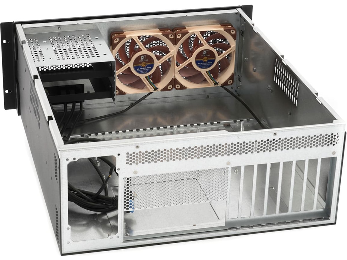 Sliger CX4200e chassis 4U -B-Grade Demo annet i datautstyr