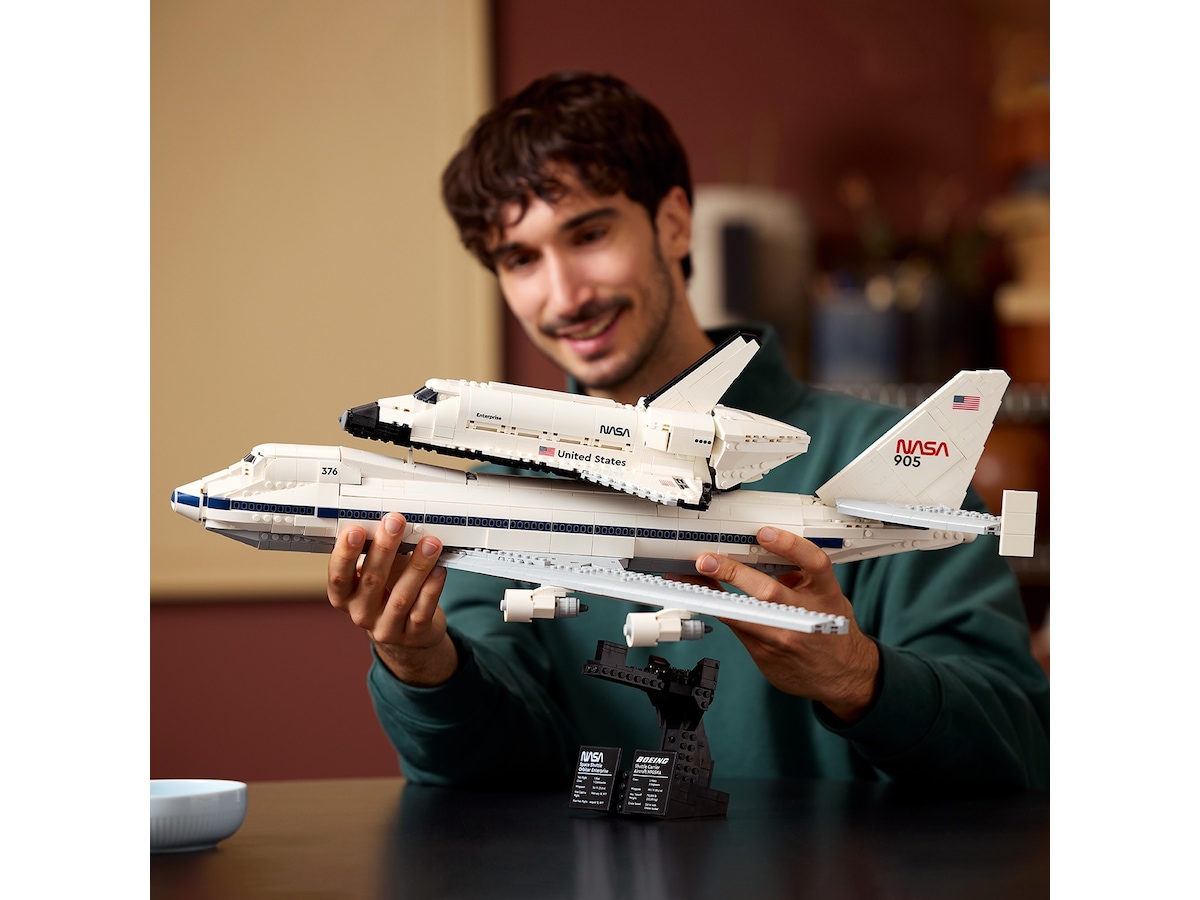 LEGO Icons Shuttle Carrier Aircraft 10360 LEGO
