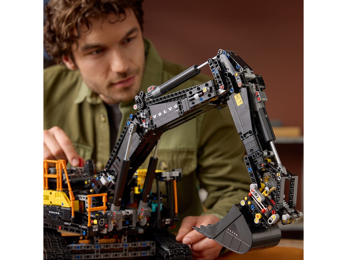 LEGO Technic Volvo EC500 Hybrid gravemaskin 42215 LEGO