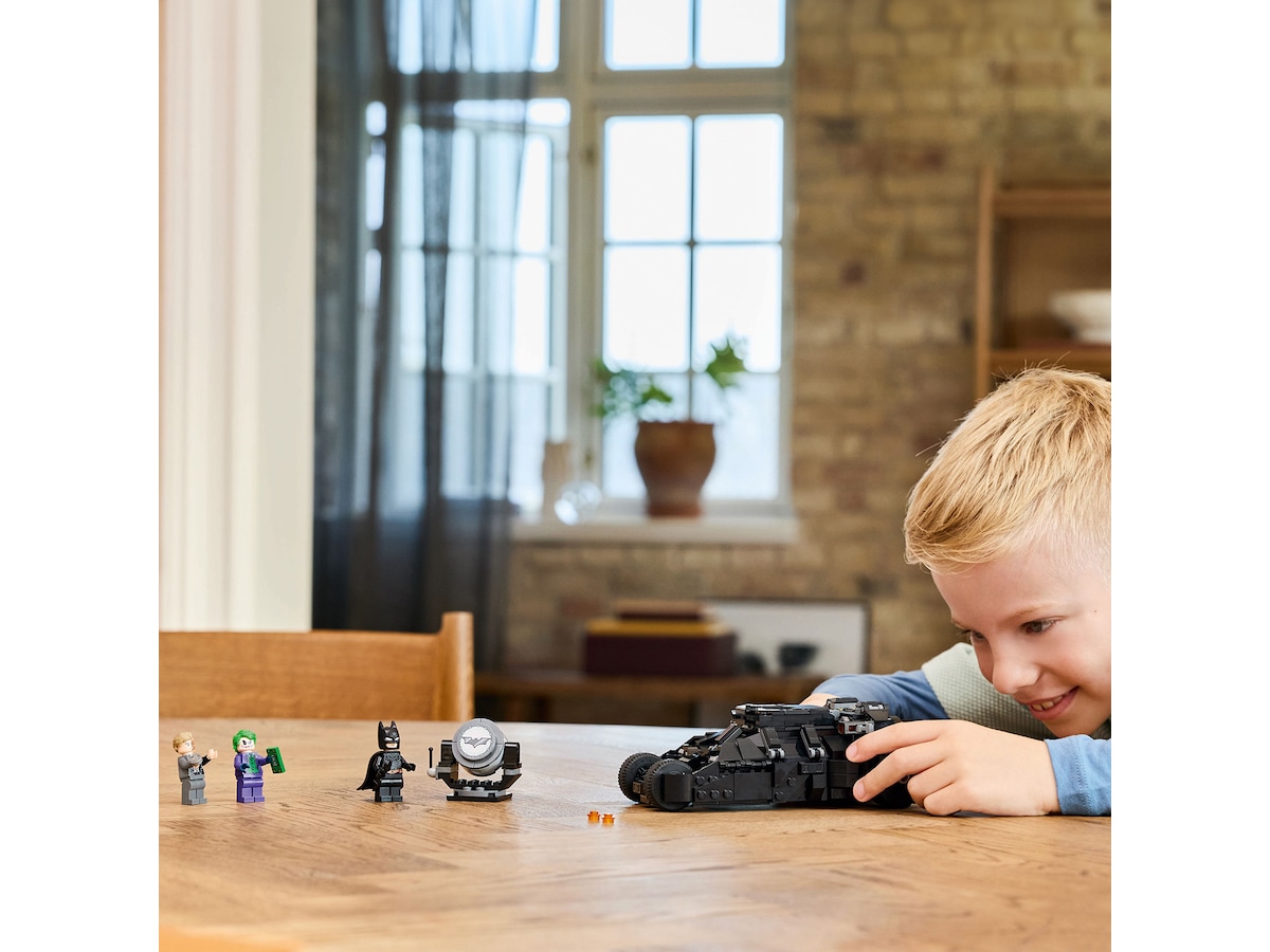 LEGO Super Heroes Batmans Tumbler mot Two-Face og Jokern 76303 LEGO