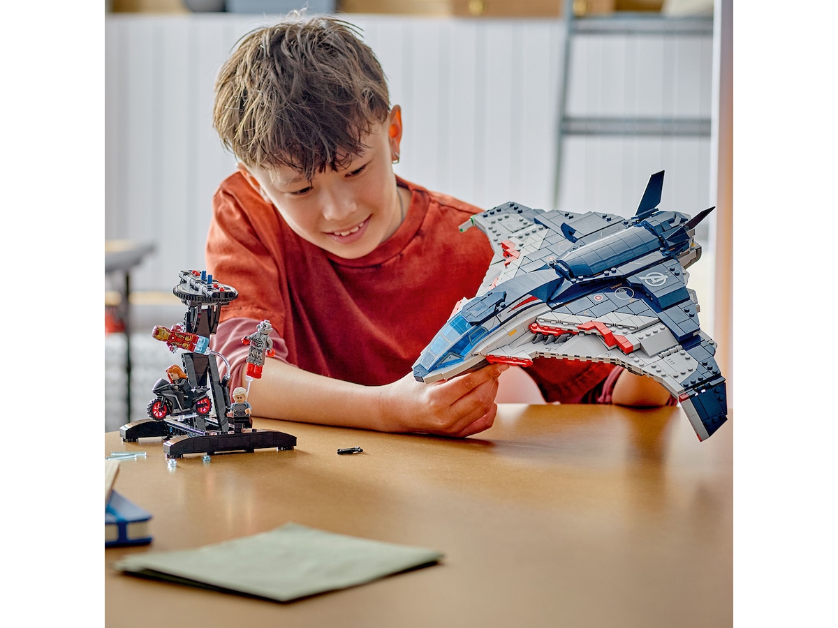 LEGO Super Heroes Avengers: Age of Ultron Quinjet 76325 LEGO