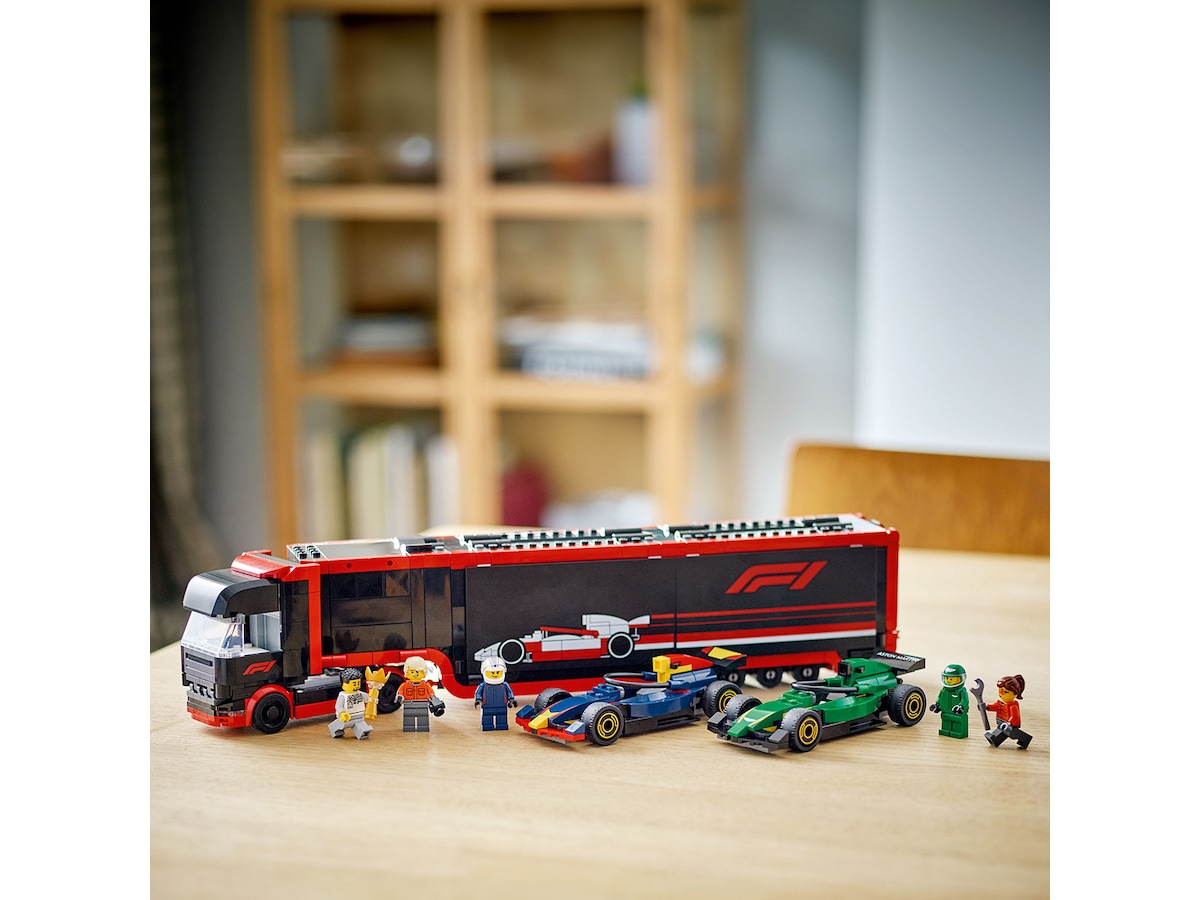 LEGO City F1 lastebil med RB20 og AMR24 F1-biler 60445 LEGO