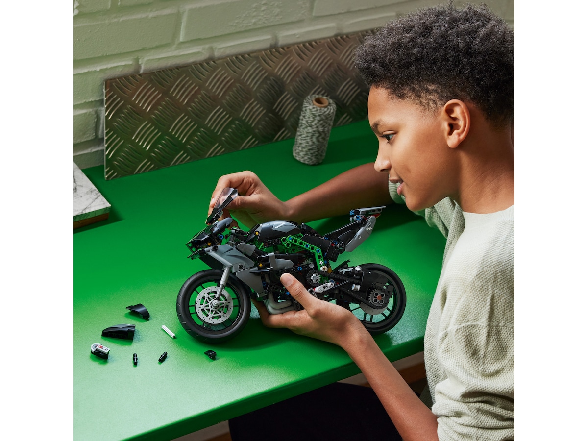 LEGO Technic Kawasaki Ninja H2R motorsykkel 42170 LEGO